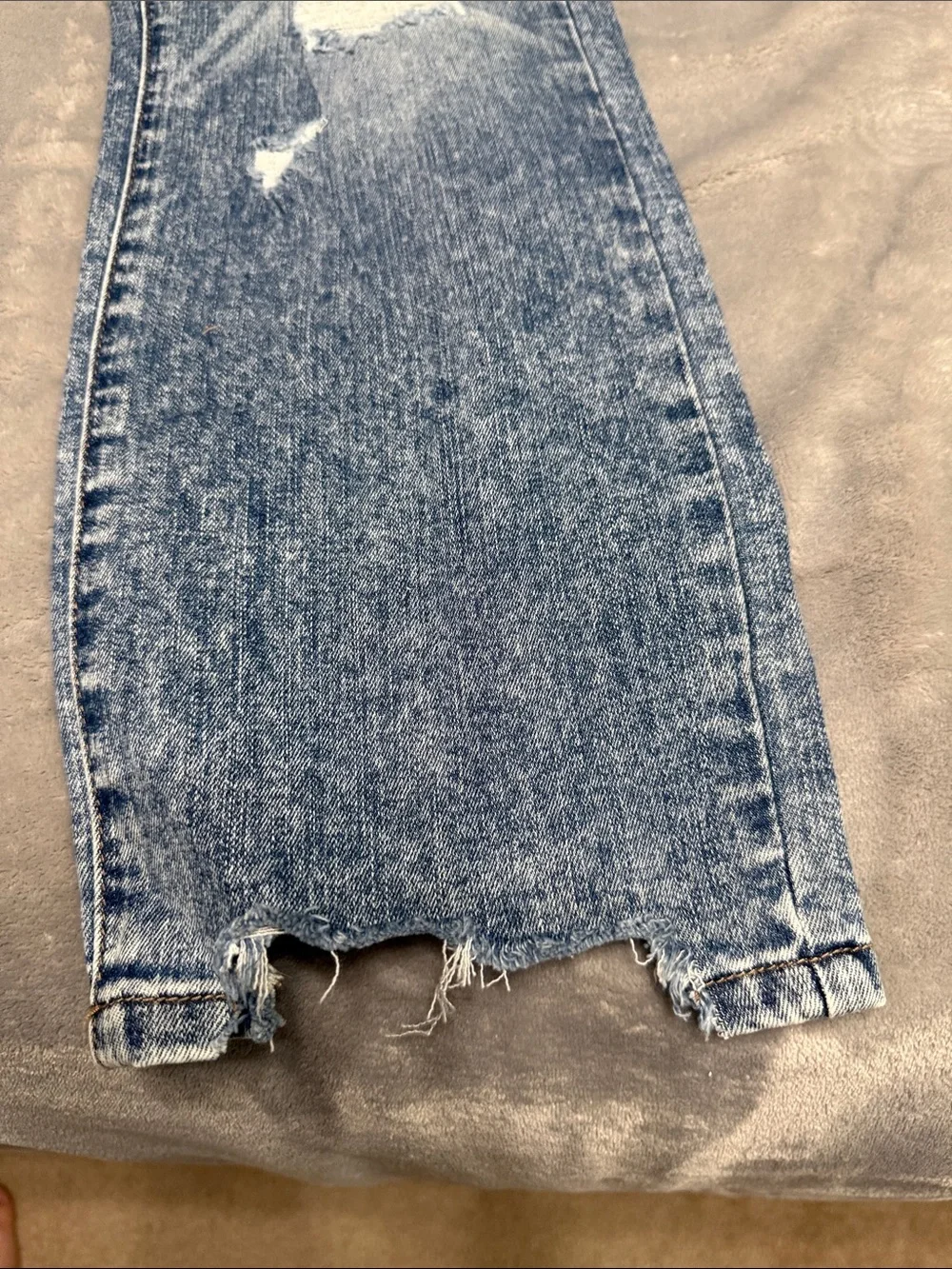 Judy Blue Distressed Boyfriend cropped bootcut style JB88518 item 72520
